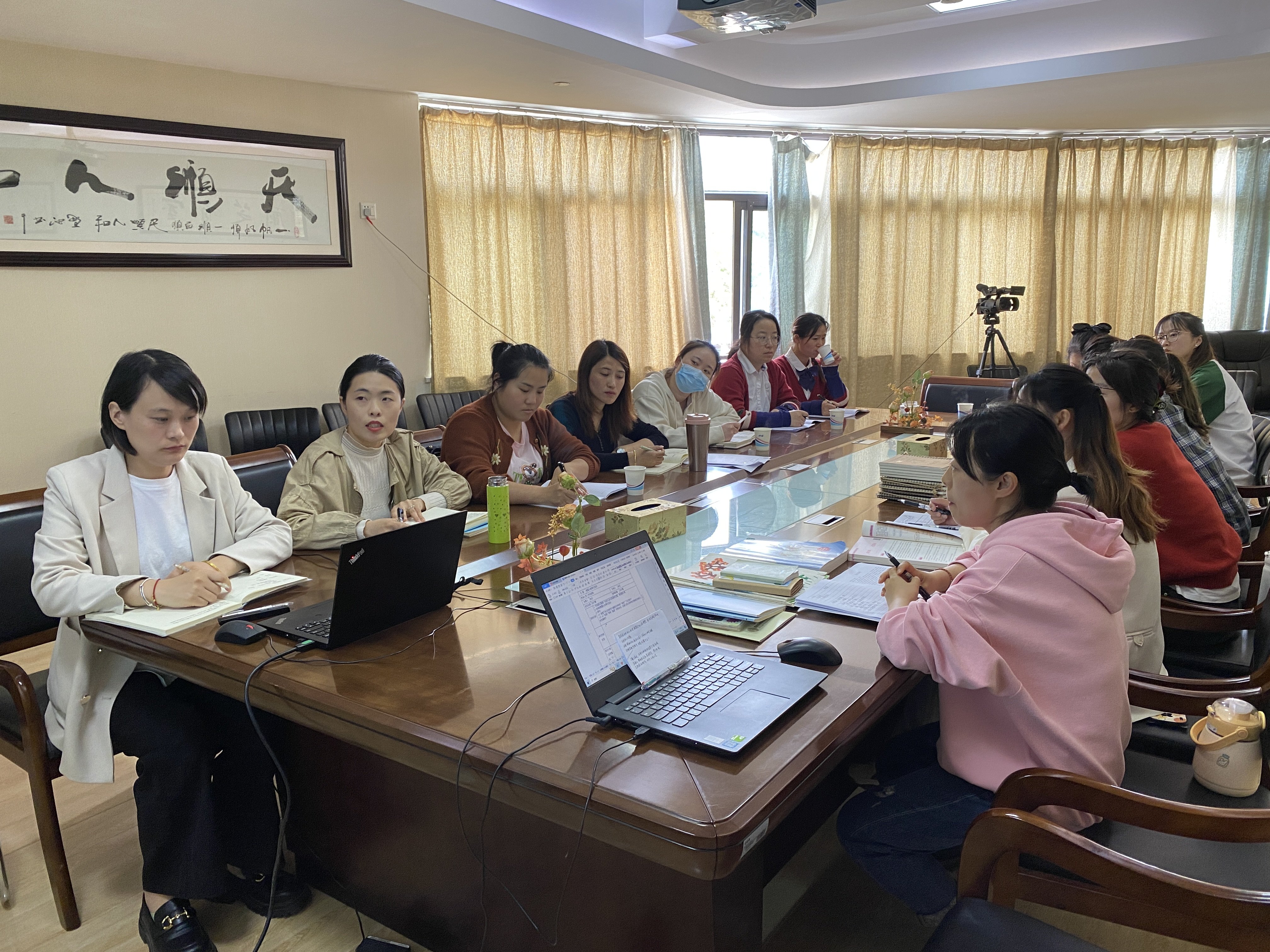 【枫香栖幼】齐思共研 全心全“议”  ——栖霞幼儿园五福园课程中心组开放活动