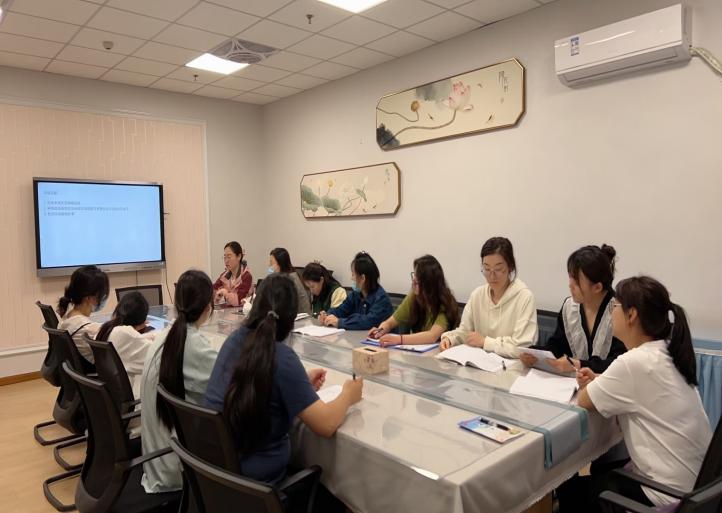 230505以研促教学思共长 栖霞幼儿园翡翠天域园科学领域教研组活动_html_m78d1059e.jpg