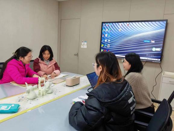 231215中期审议促进步 科学衔接助成长——记栖霞幼儿园翡翠天悦园课程中心组教研活动暨课题组活动（七）_html_m284e8af1.jpg