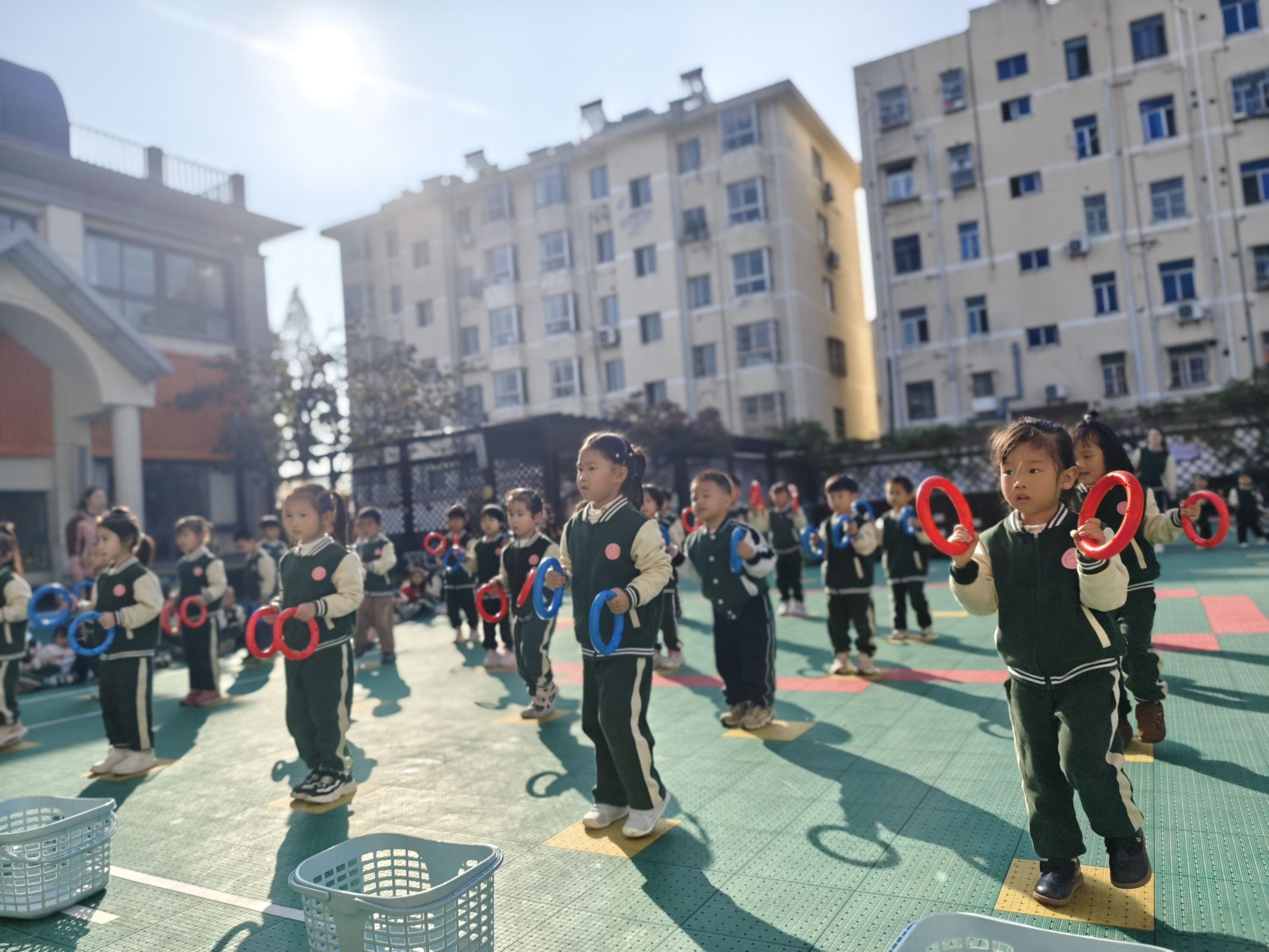 241112悦动成长 趣享早操——栖幼红枫分园早操评比 - 副本_html_m2a274dab.jpg