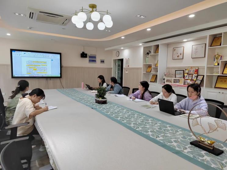 【枫香栖幼】回归于生活 劳动中发展  ——记栖幼石埠湾园劳动周业务学习活动
