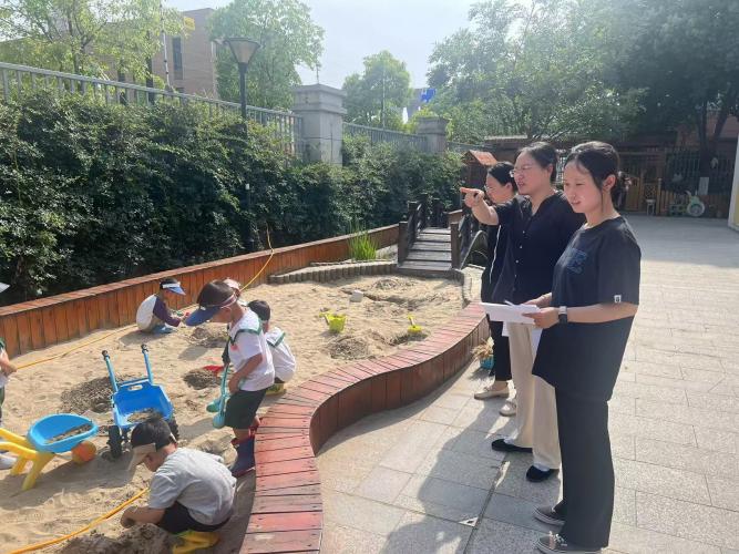 250519玩转户外 悦享童年——栖霞幼儿园石埠湾园户外自主游戏观摩评比活动_html_m46e82f71.jpg