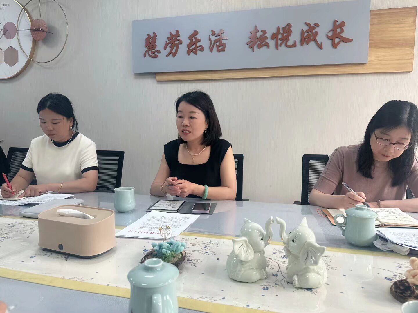 250522盘反思守食安 精准发力提质效-栖霞幼儿园“枫粹思研体”5月后勤教研活动(1)_html_1f678cb4.jpg