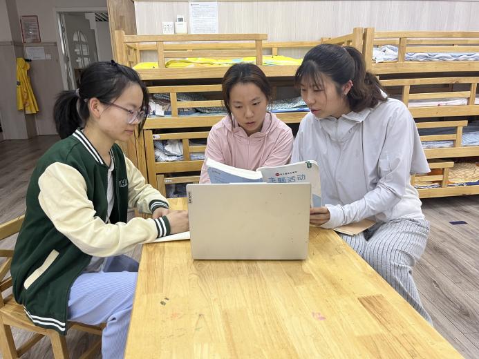 240509共研究有所获 同审有所得——栖霞幼儿园石埠湾园大班组《我要掉牙了》课程审议 朱美安_html_m7de2cda1.jpg