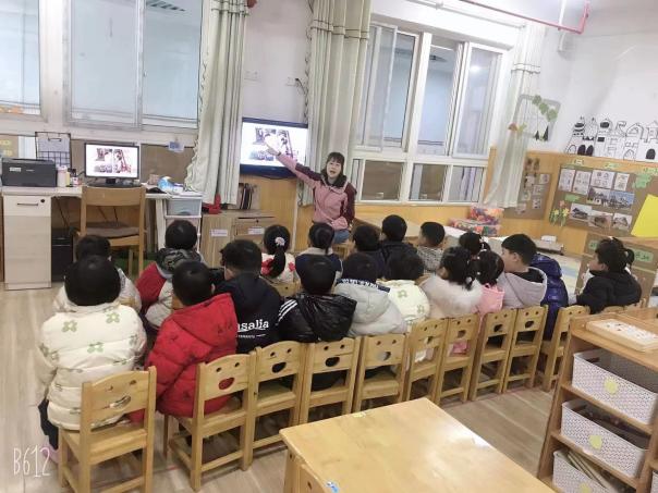 ”云“端共育 ”幼“见成长——栖霞幼儿园红枫分园家长线上半日活动开放 插照片_html_54b26295.jpg