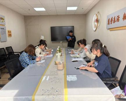 250423同思共“建”“构”筑成长——栖霞幼儿园翡翠天悦园社会领域教研组活动（四）_html_65ba911b.jpg