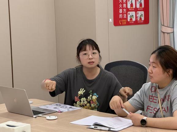 250612共话融合教育 点亮成长之星——栖霞幼儿园融合教育教研组活动_html_6caed6c3.jpg