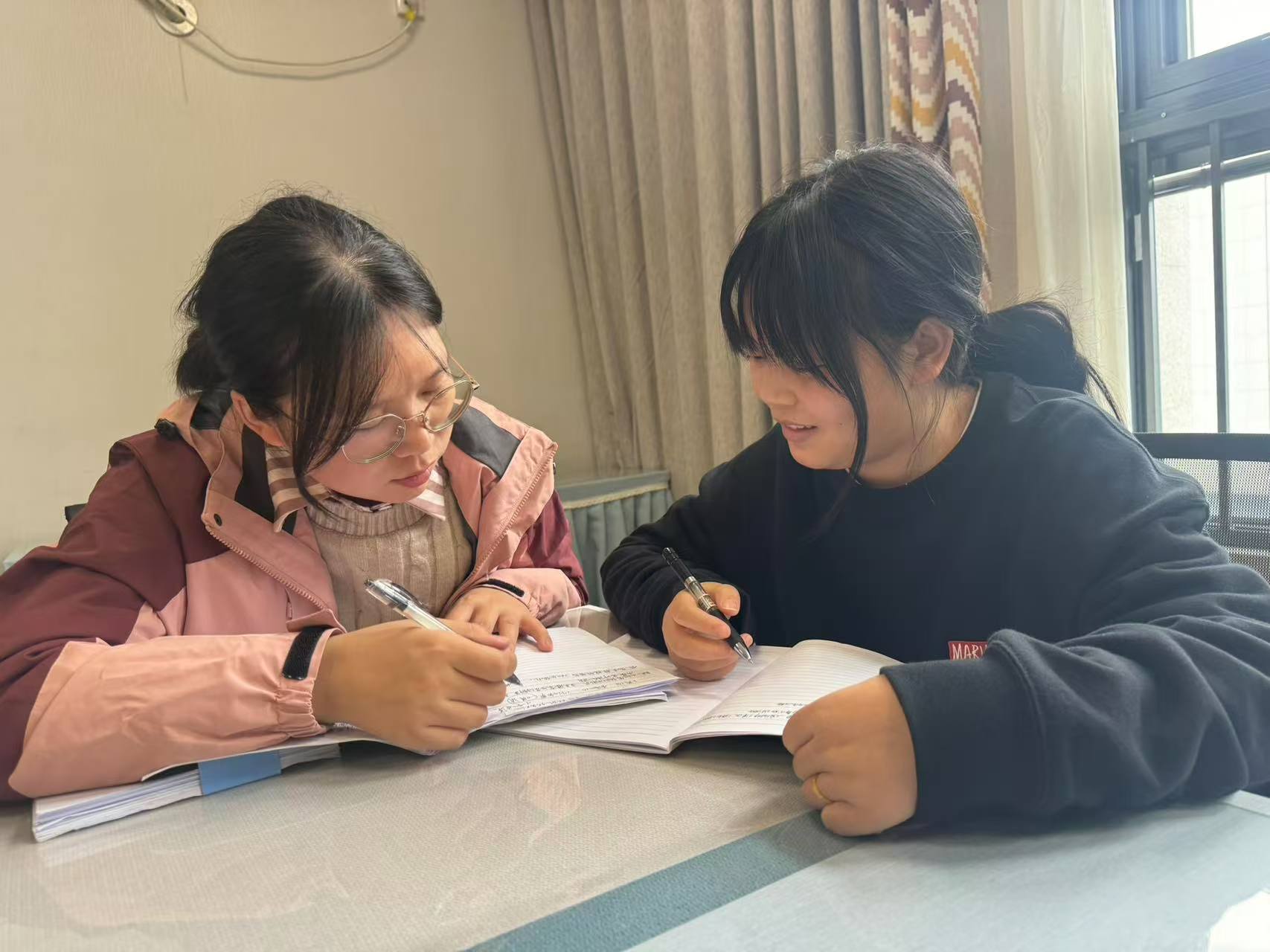 241021“审”而有悟 “议”而前行——栖幼翡翠天域园课程中心组活动_html_279ce75b.jpg