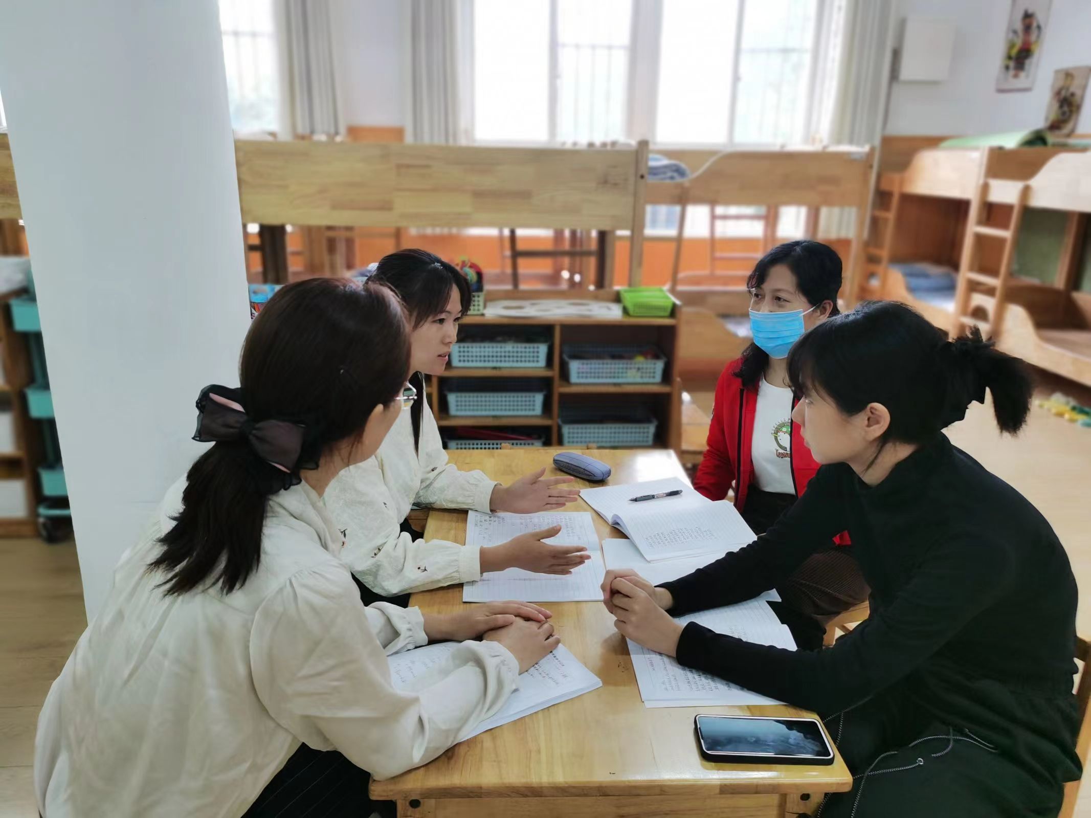 汪亭亭   青年团员教师事迹材料_html_m6988745e.jpg