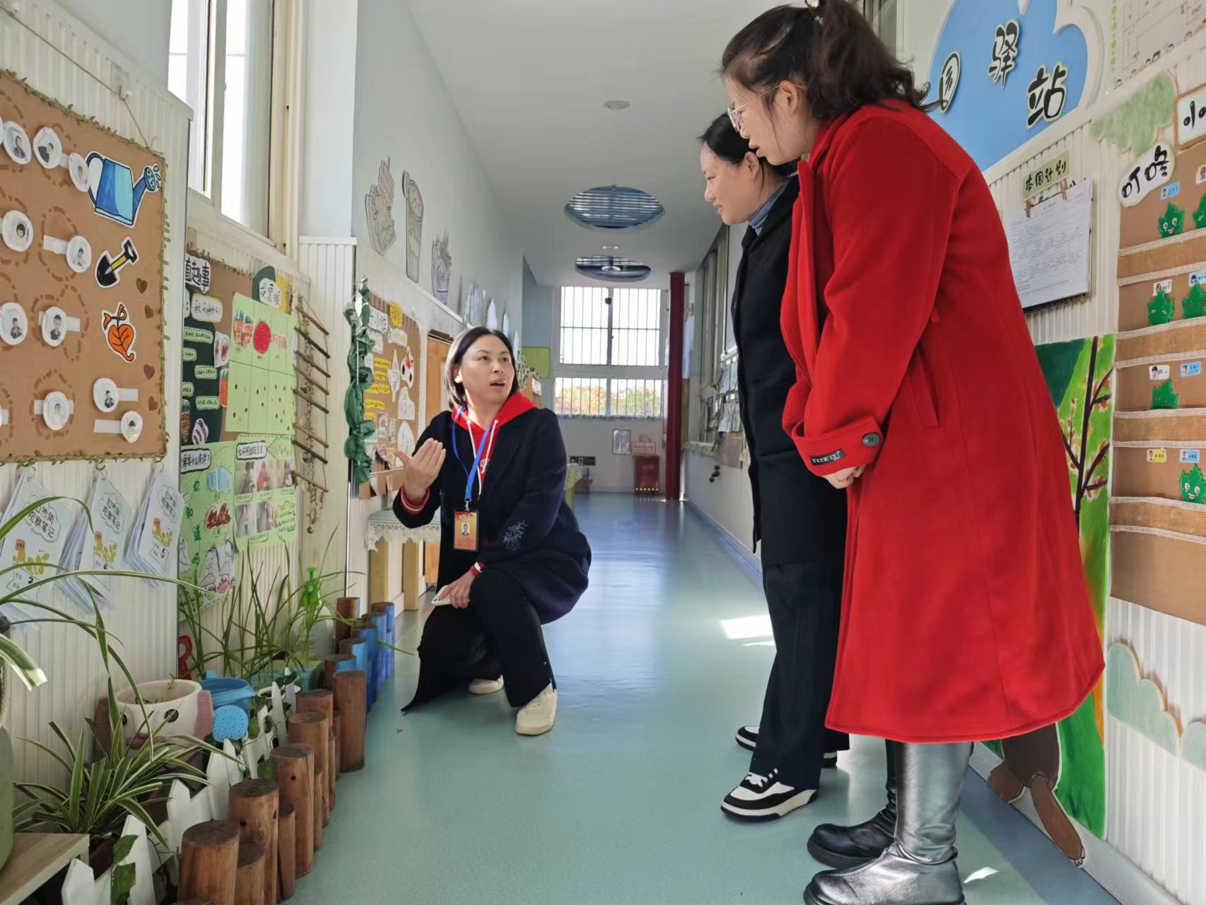 231113督学进校园 聚力促提升——栖幼红枫分园迎接11月督导检查_html_m68639e48.jpg