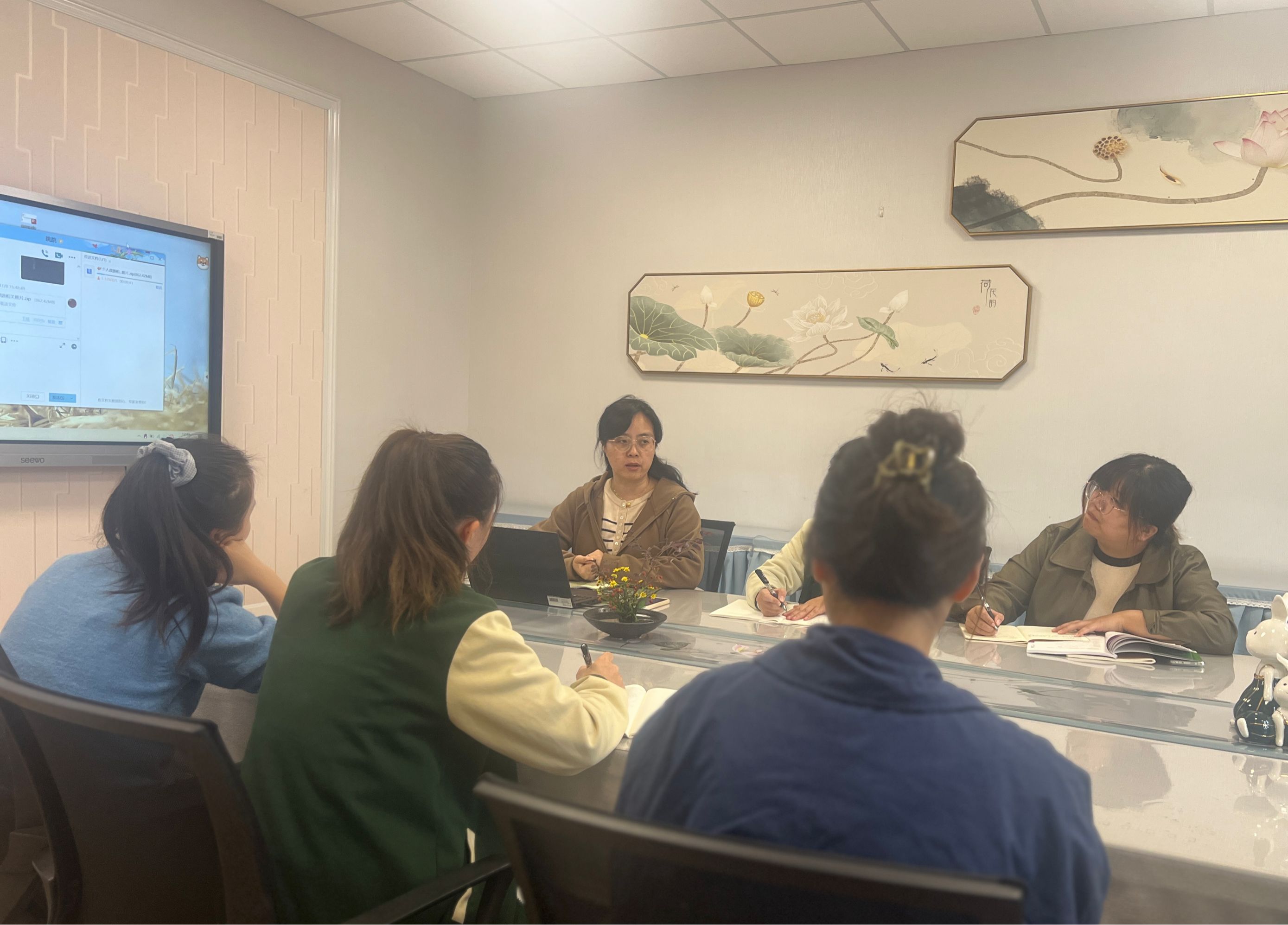 231109课题引领成长，培训促进提升——记栖霞幼儿园翡翠天域园个人课题研究方案撰写培训活动_html_m6eef6834.jpg