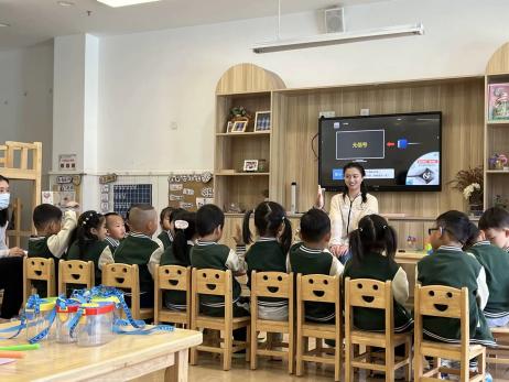 230523——研学深思 聚焦集体教学 栖霞幼儿园翡翠天域园成长型教师活动_html_6976669c.jpg