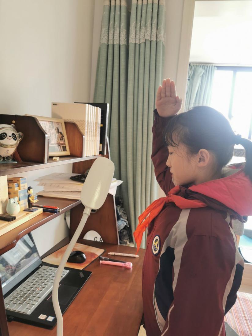 【博学广志】云端共守望 安全记心间——记金陵小学广志路校区第七周线上升旗仪式暨全国中小学安全教育日主题活动_html_5c5eaa56.jpg