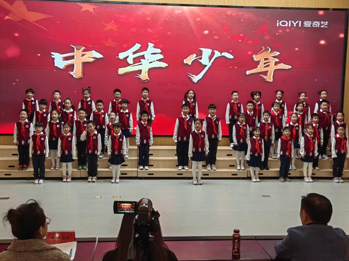 【博学广志】礼赞二十大  歌声伴成长——金小广志路校区第三届广志艺术节暨“萌娃唱红歌”主题活动二年级歌唱专场_html_14fbad5e.jpg