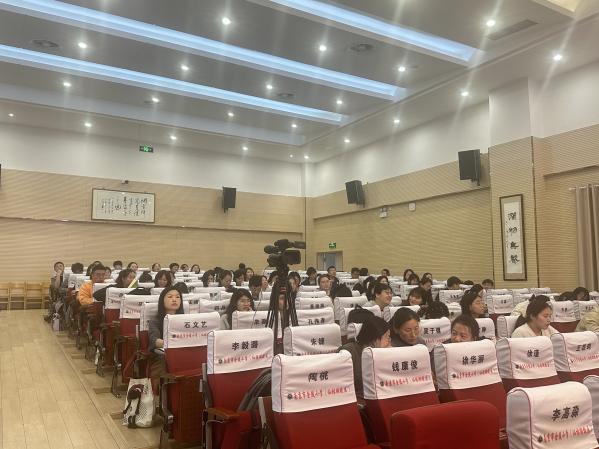 利用POE策略促进学生思维连贯性——栖霞区科学教研活动系列研讨_html_m3fac4fb0.jpg