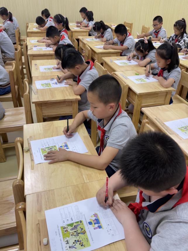 【湖畔光影】数学校本研修之课例研讨（125）_html_487b07d9.jpg
