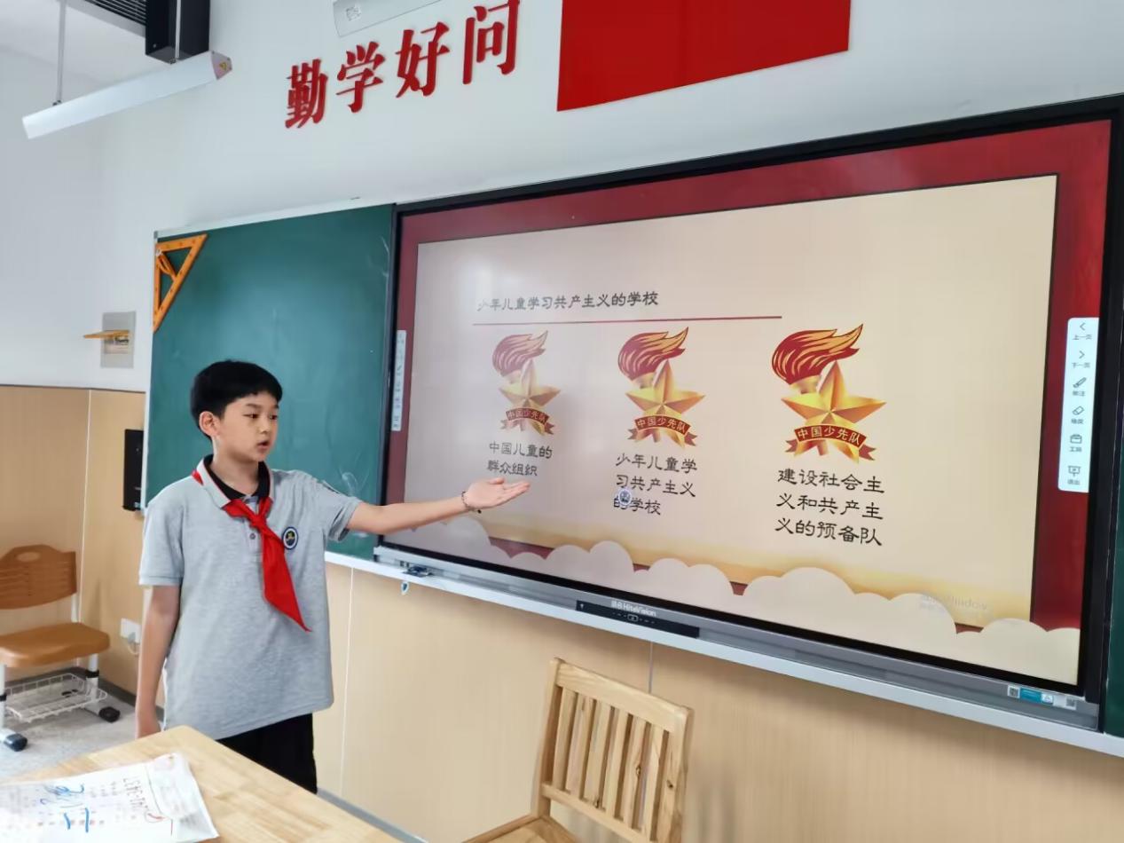 【湖畔·红领巾】逐梦红领巾，争做好队员——金陵小学（仙林湖校区）2023-2024学年大队委换届选举_html_md96f373.jpg