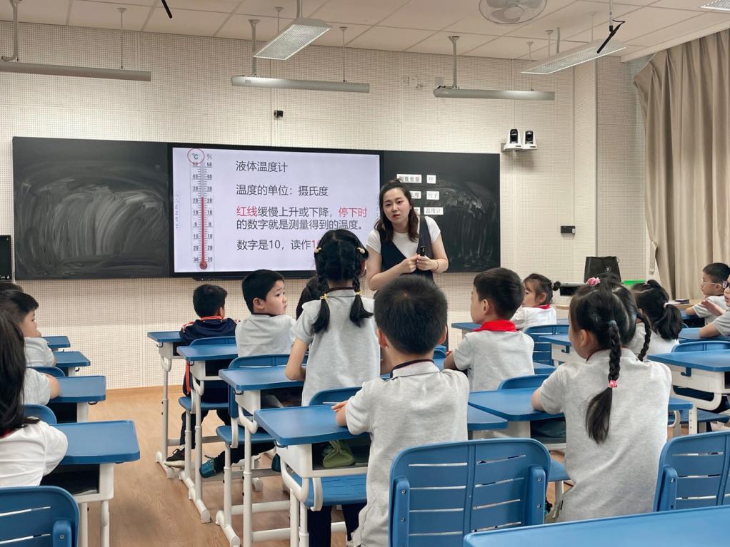 【湖畔·童话课堂】动手做数学——数学故事汇之课例研讨（136）_html_114db84f.jpg