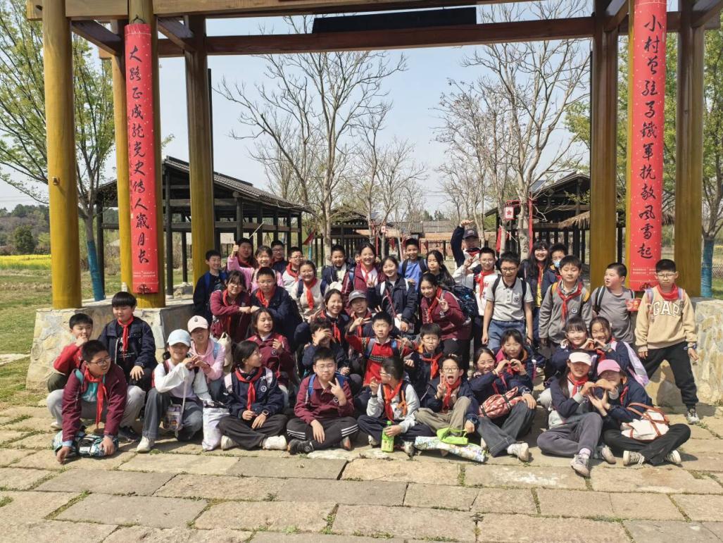 【湖畔·学生活动】走进春天 走进茶香 走进信仰——金陵小学（仙林湖校区）六年级春季综合实践活动_html_581344b5.jpg