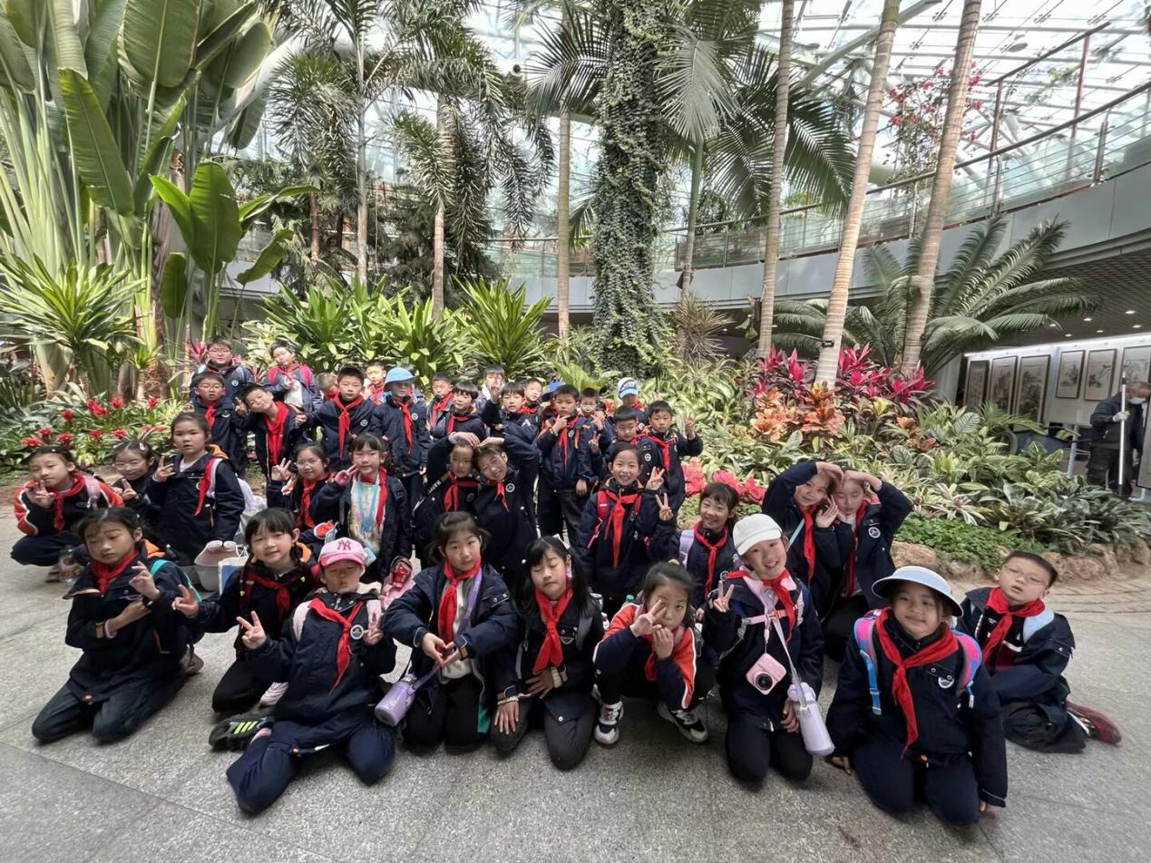 【湖畔·学生活动】童心探秘自然，共绘春日画卷——金陵小学（仙林湖校区）二年级春季综合实践活动_html_mdc79129.jpg