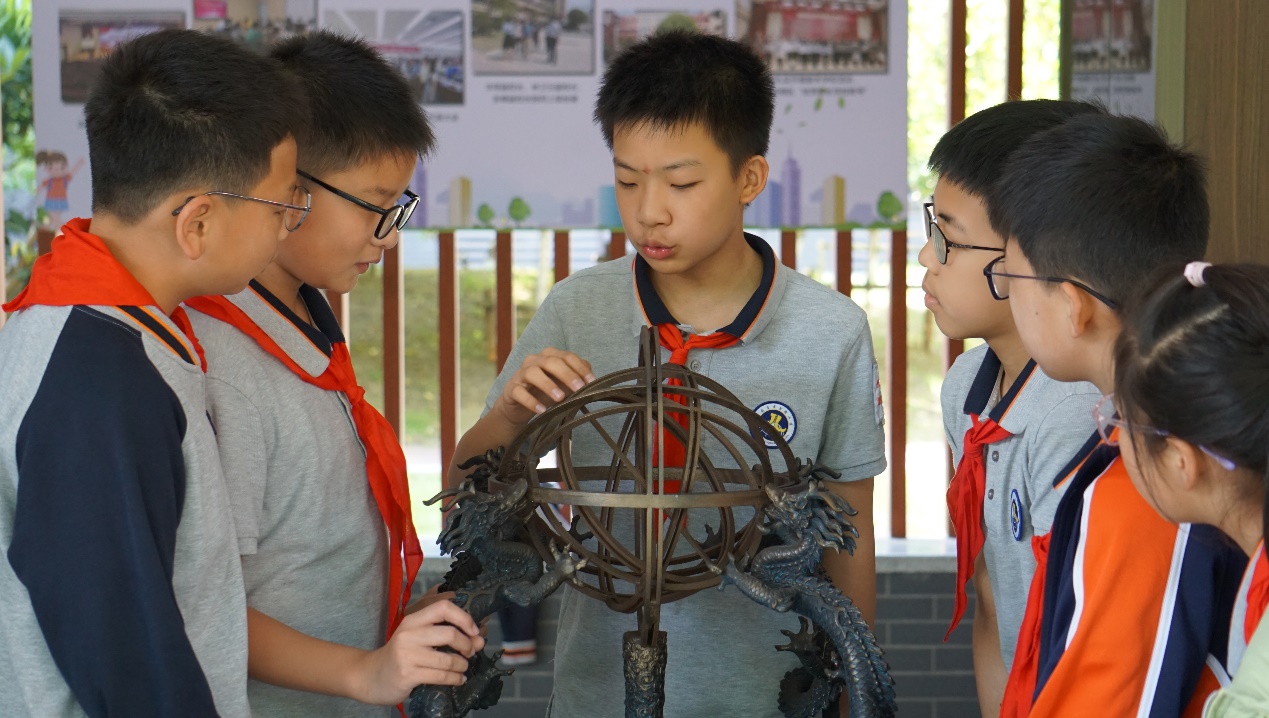 探索宇宙奥秘 感受浩瀚星空——金陵小学（仙林湖校区）天文主题活动_html_27c9dc35.jpg