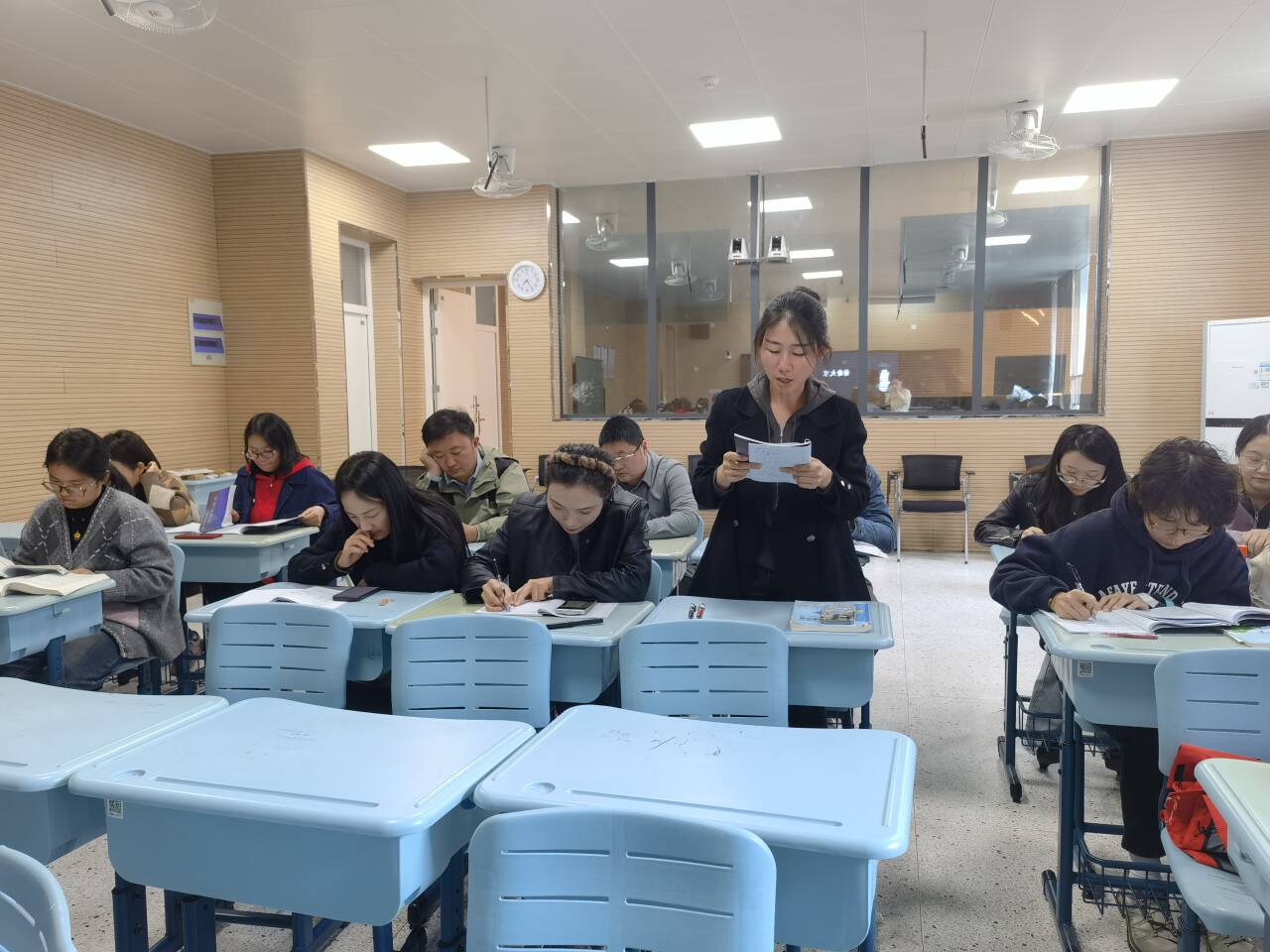 【博学广志】聚焦单元备课，共促教学成长——记金陵小学广志路校区数学组教研（4）_html_m3c2976d9.jpg