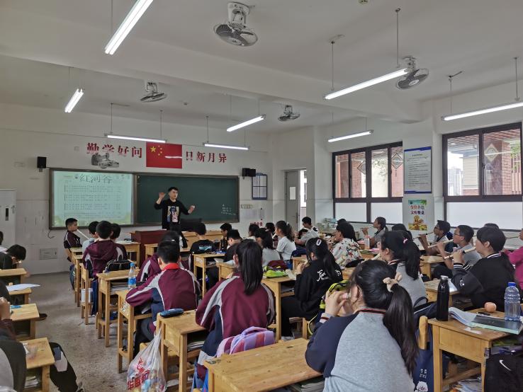 【湖畔光影】“双减”精神进课堂，行政听课促落实——金陵小学（仙林湖校区）“推门听课”活动（11）_html_mcc08d51.jpg