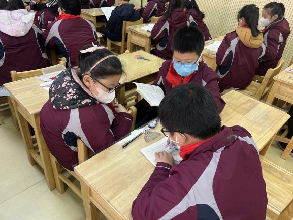 【湖畔光影】教以共进，研以致远——数学校本研修之课例研讨（159）_html_m6c390bc0.jpg