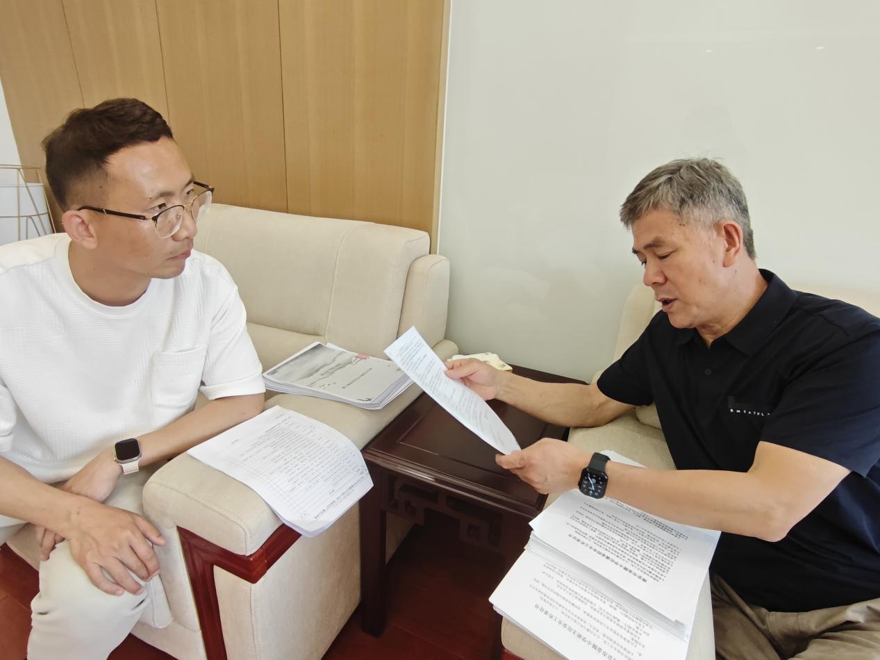 【博学广志】聚焦安全建设 提升安全意识——栖霞区责任督学莅临我校开展5月份专项督导(2)_html_29b1208e.jpg