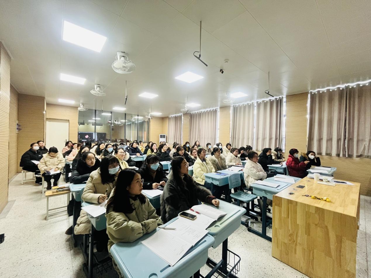 【博学广志】用爱浇灌 静待花开——金陵小学广志路校区“爱的教育”班主任成长营活动_html_3c30d218.jpg