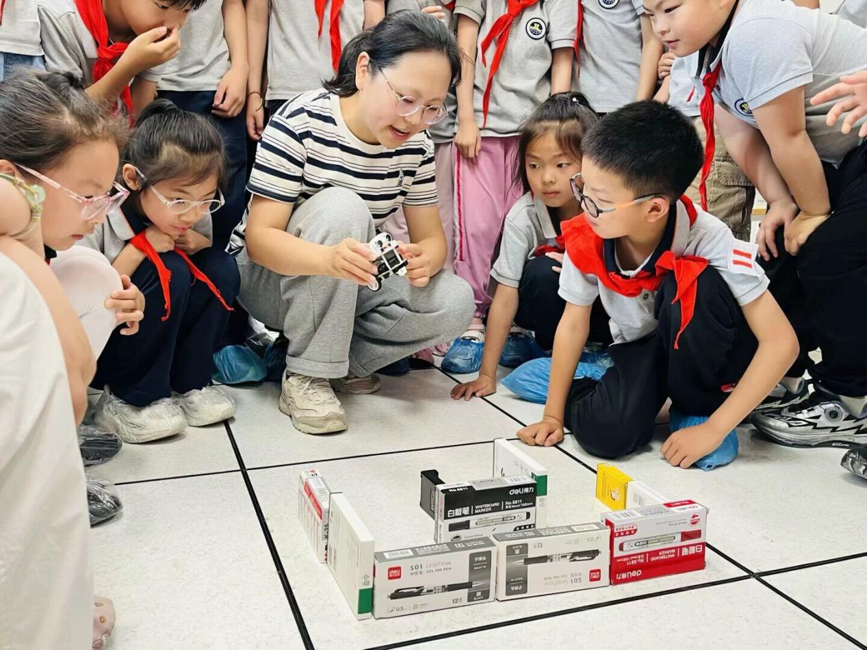 【湖畔·科研引领】用好典型课例记录表 扎实推进课题研究——金陵小学（仙林湖校区）“课题研究进课堂”活动_html_375b8e7c.jpg