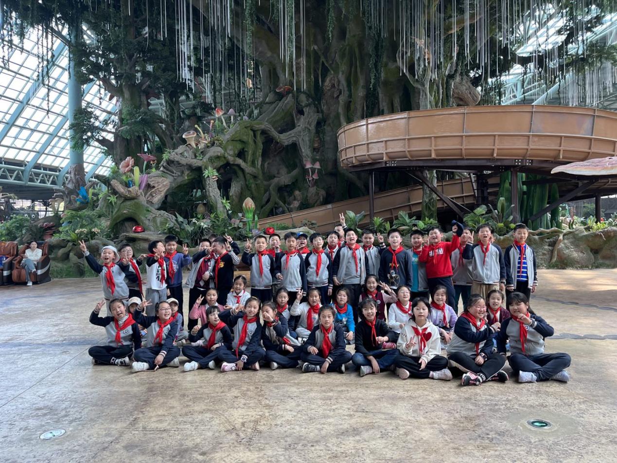 【博学广志】春生万物荣 研学正当时——记金陵小学广志路校区三年级春季社会实践活动_html_m5fa00742.jpg