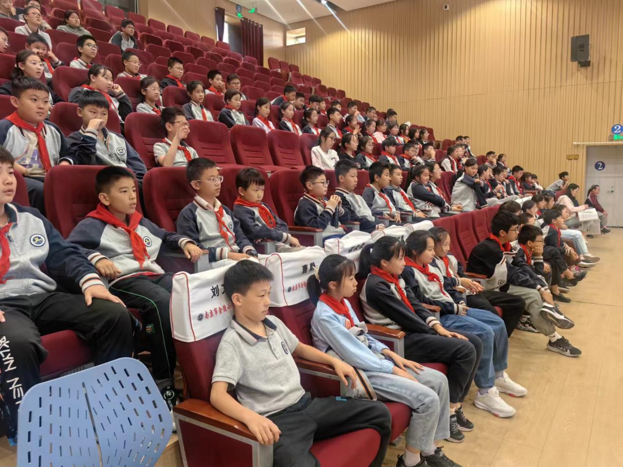 【湖畔·共话心育】来自生命的礼物——金陵小学（仙林湖校区）心理健康团辅活动（二）_html_m1b1a321.jpg
