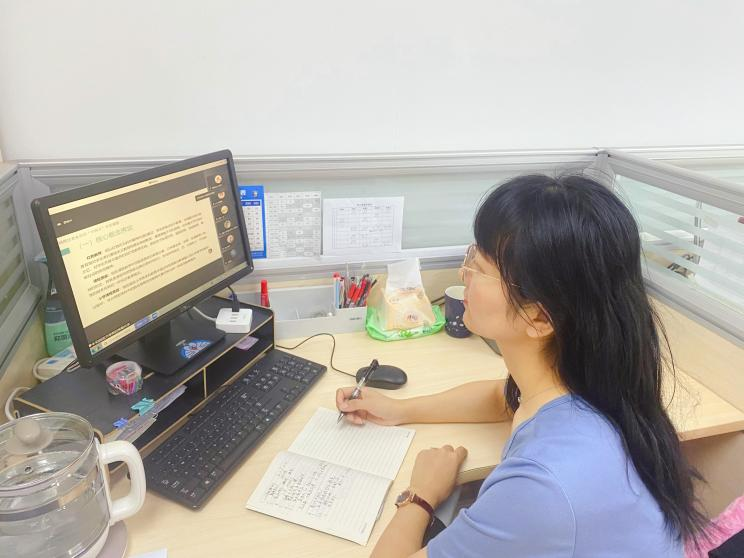 【湖畔光影】专家点拨明方向 潜心共研展新帆——金陵小学承办栖霞区第二期专项课题第三十三场开题论证_html_21fe153f.png
