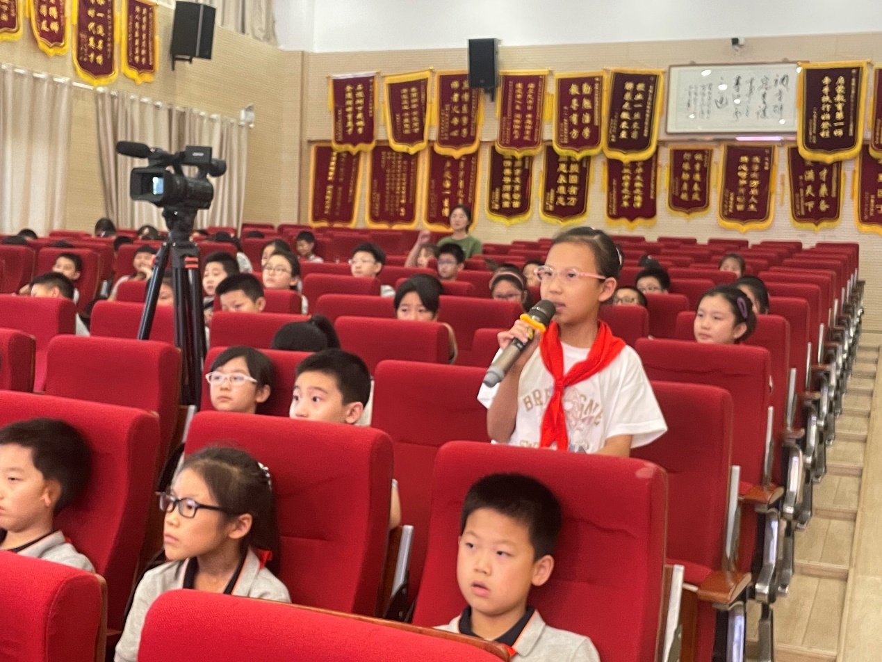 【湖畔光影】科技引领未来，创新成就梦想——栖霞区科普进校园活动之金陵小学（仙林湖校区）专场_html_m6cd25d0e.jpg