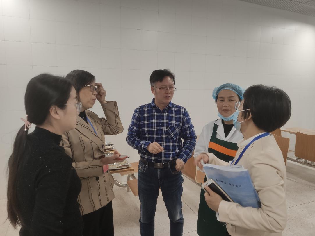 【湖畔·协同育人】规范作业管理，减负增效提质——记金陵小学（仙林湖校区）4月“作业管理”专项督导_html_401ea439.jpg