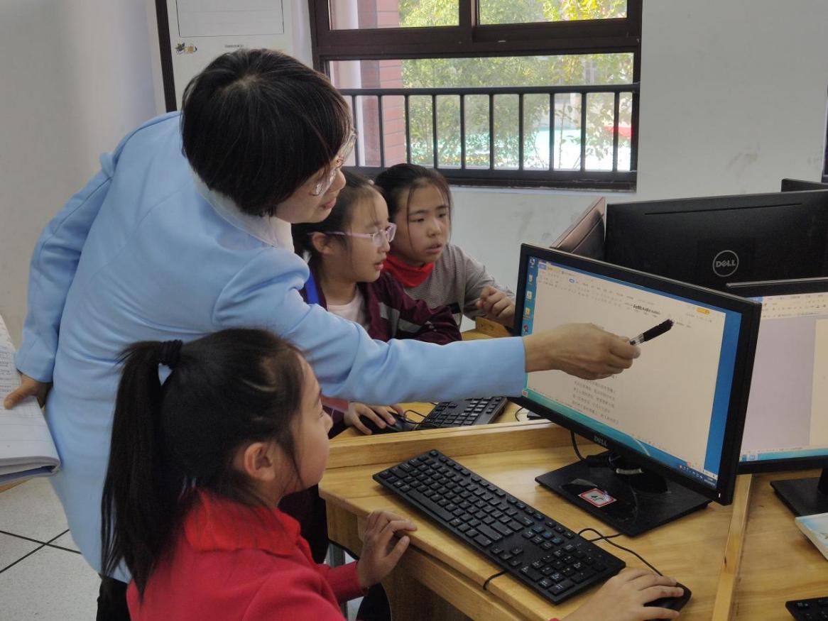 【湖畔·协同育人】督导入校启新思，提质增效促发展——金陵小学（仙林湖校区）十月督导_html_6cf8a5a3.jpg