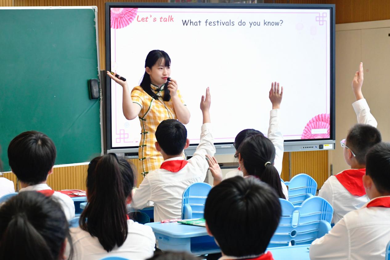 【博学广志】巧融中国文化，提升文化自信——暨小学英语东片共同体活动_html_6b4ac4f4.jpg