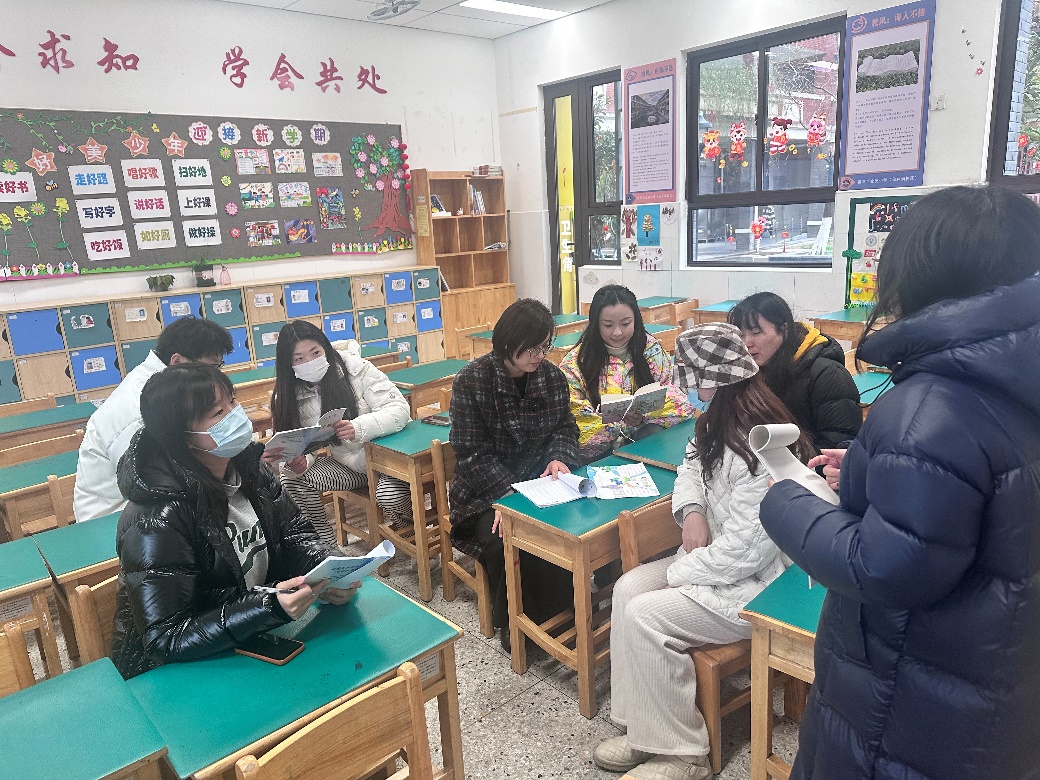 【湖畔·队伍建设】艺思探研 逐美而行——记金小仙林湖美术组新学期校本教研_html_m7ab93ded.jpg