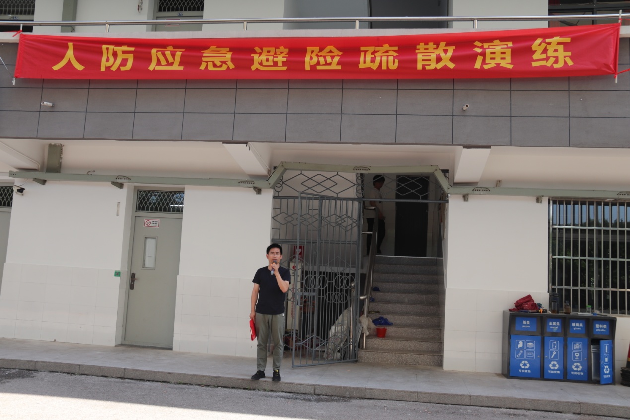 营防中学开展消防演练活动报道（6月份）_html_661f3f9b.jpg