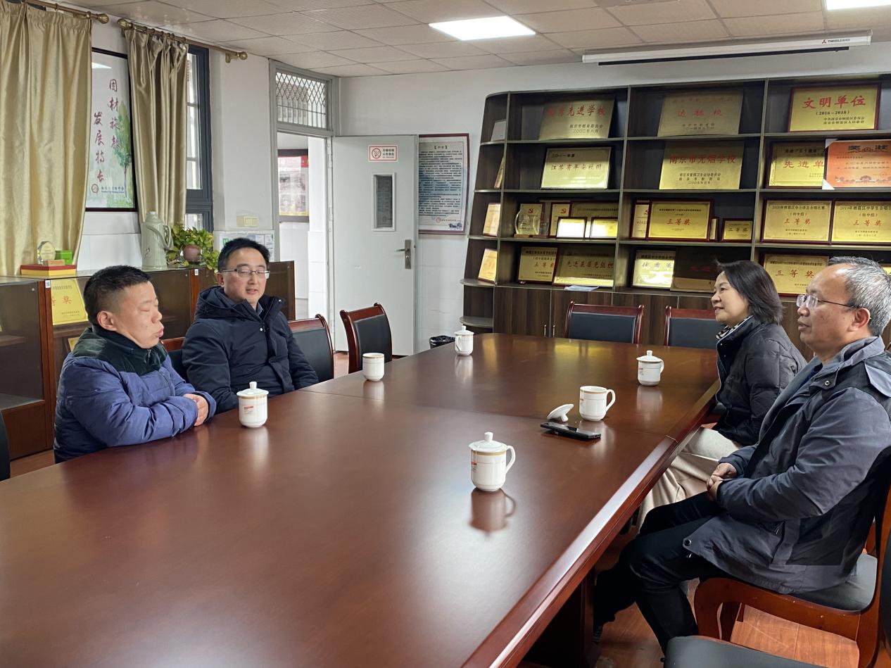 1，14关工委走访困难学生_html_m352dc032.jpg