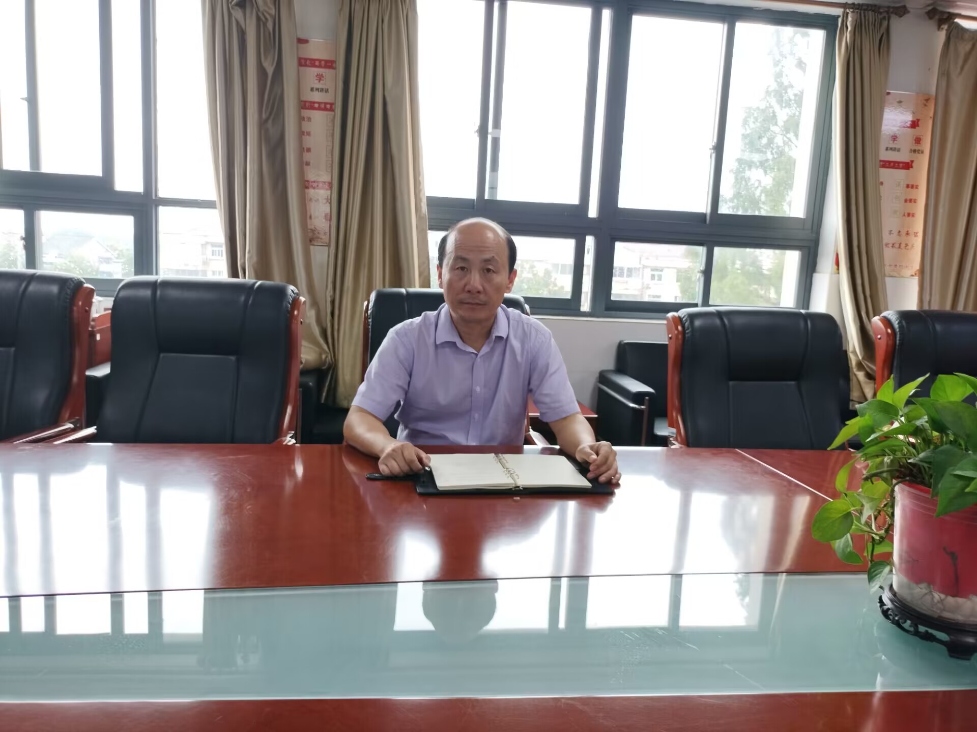 营防中学召开食堂工作人员安全会议_html_m1820c520.jpg