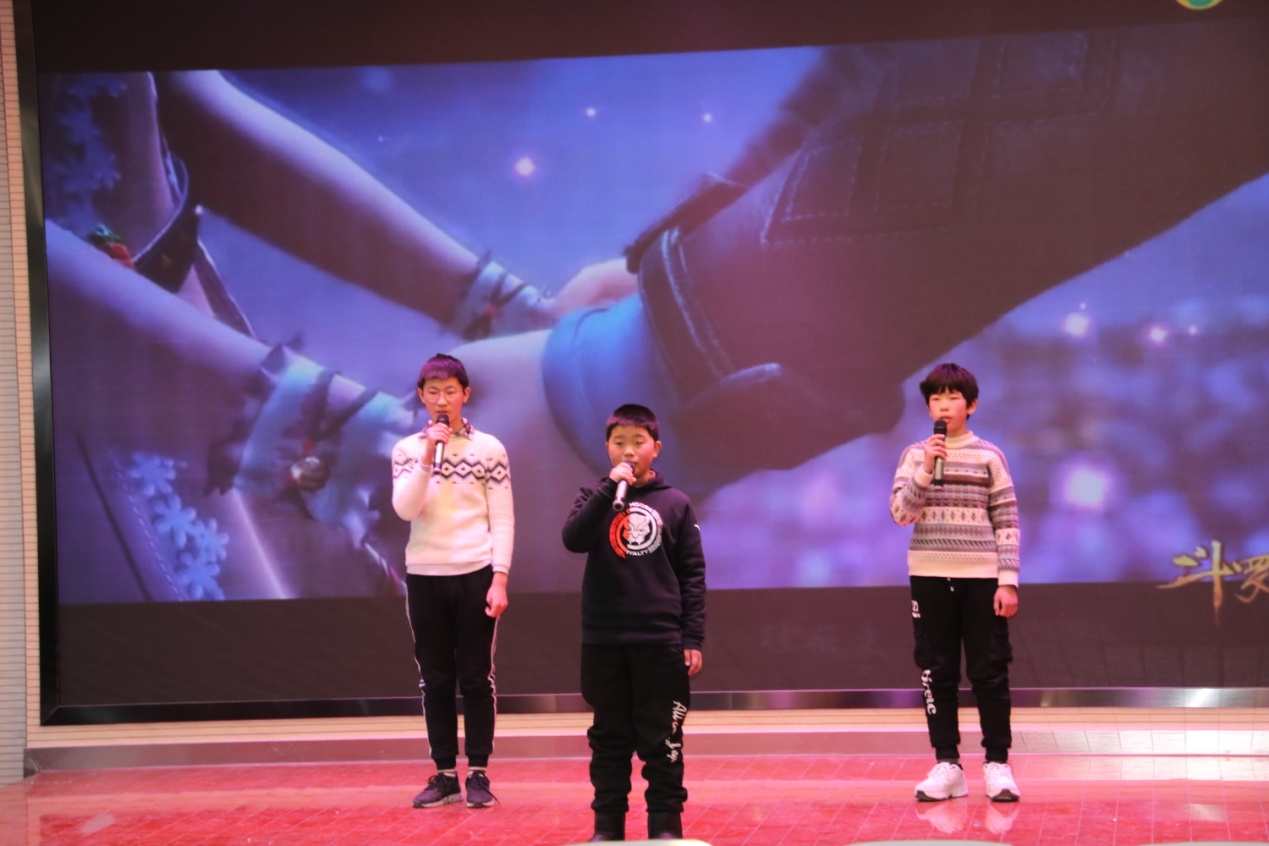 2021元旦汇演新闻稿_html_m1deeb66d.jpg