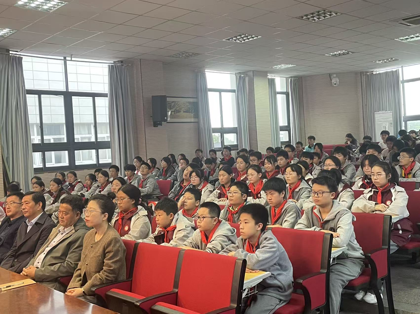 10.31 劳模宣讲_html_571657e.jpg