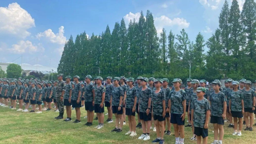 【尊荣营中】南京市营防中学：军训闭营！我们准备好了，请检阅