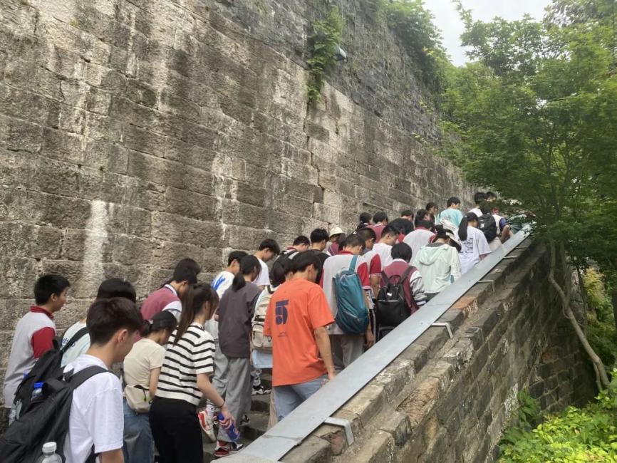 【尊荣营中】寻觅六朝烟火 传承金陵文化——南京市营防中学组织初三年级语文研学活动_html_6988b72e.jpg
