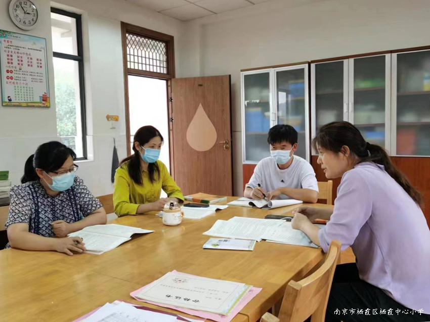 220914炼油厂小学语文教研组活动（二）照片2.jpg