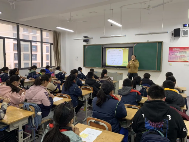 【悦群燕小 集美学社】以研促教，乐音飞扬——燕子矶中心小学第四次校本研修