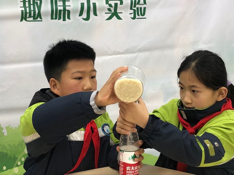 真科学，真记录——幕府山庄小学科学组校本研修活动二_html_7d3dd93c.jpg