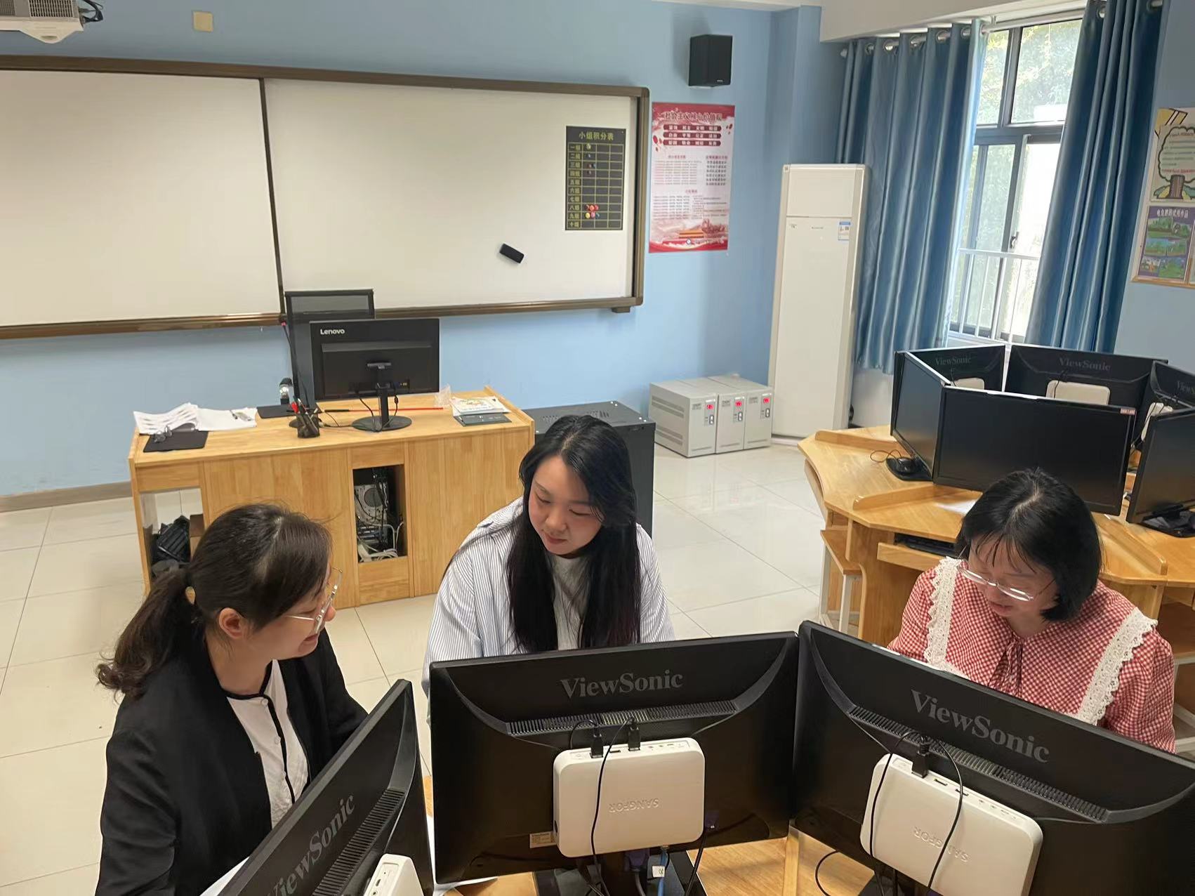 学习南京市小学信息科技课堂教学评价标准及指导意见——幕府山庄小学信息教研组校本主题研修活动(二)_html_20053188.jpg